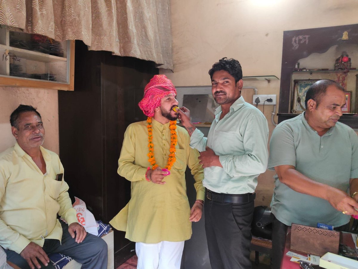 rameshkatariyaa's tweet photo. आप सभी का धन्यवाद मेरे जन्मदिन पर आप सभी लोगों ने मुझे जो प्यार आशीर्वाद स्नेह प्रदान किय��� उसके लिए बहुत-बहुत धन्यवाद  पूरी अवधपुरी टीम को मेरी तरफ से बहुत-बहुत धन्यवाद🙏🏻🙏🏻🙏🏻 https://t.co/2pFjcnvIHy