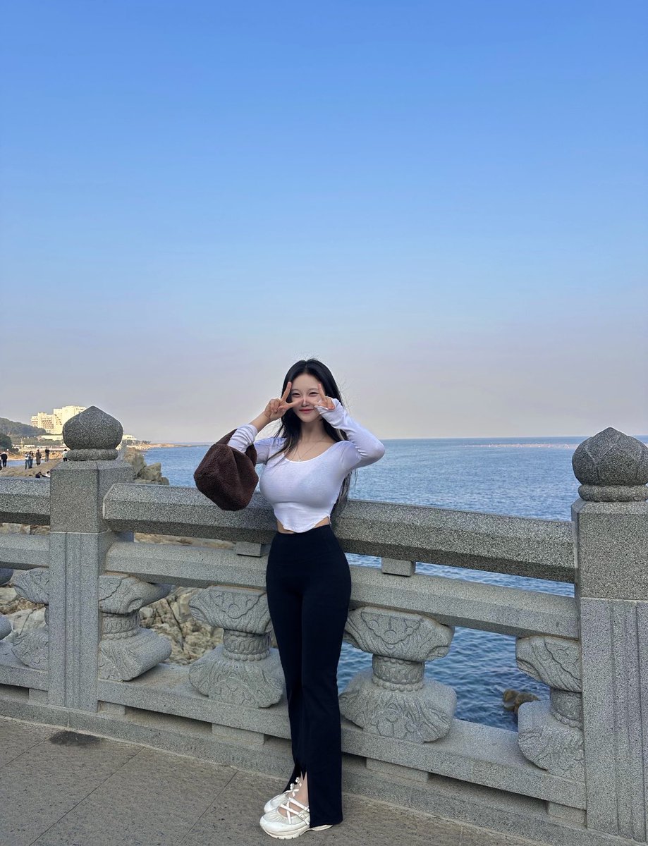 Azie_Azlianie's tweet photo. 잘 흘러가는 평범한일상 속에서
#여행 #부산 #해운대 https://t.co/KZDWNRnkTo