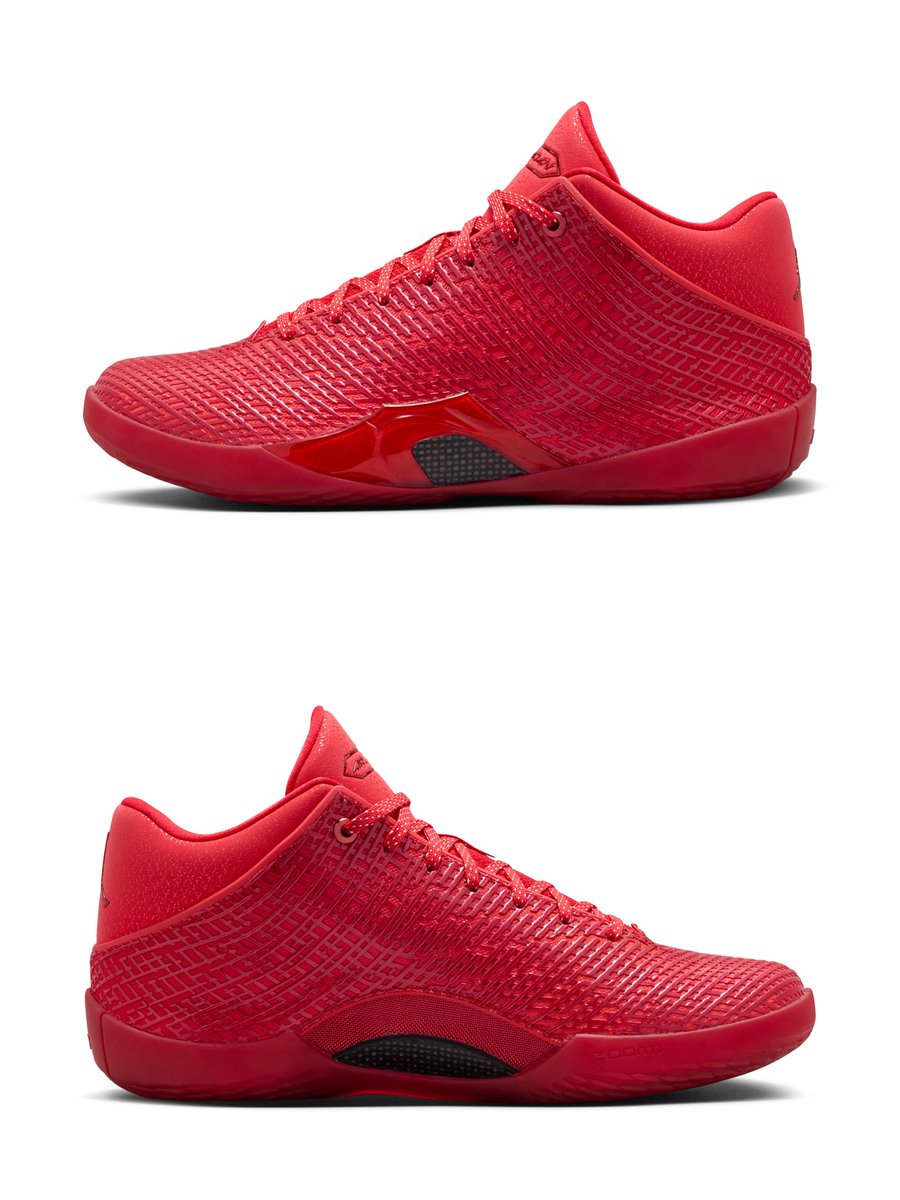 nicekicks's tweet photo. OFFICIAL LOOK 👀 

Michael Jordan’s Air Jordan 41 ❌ https://t.co/6lgaciEzJW