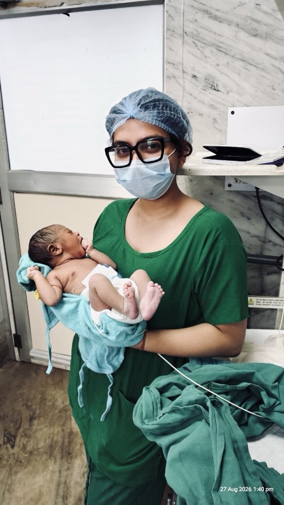 epicnephrin_e's tweet photo. Firsts are always special🧿
(Still surreal I delivered this cutie) https://t.co/DjDxcnRLFu