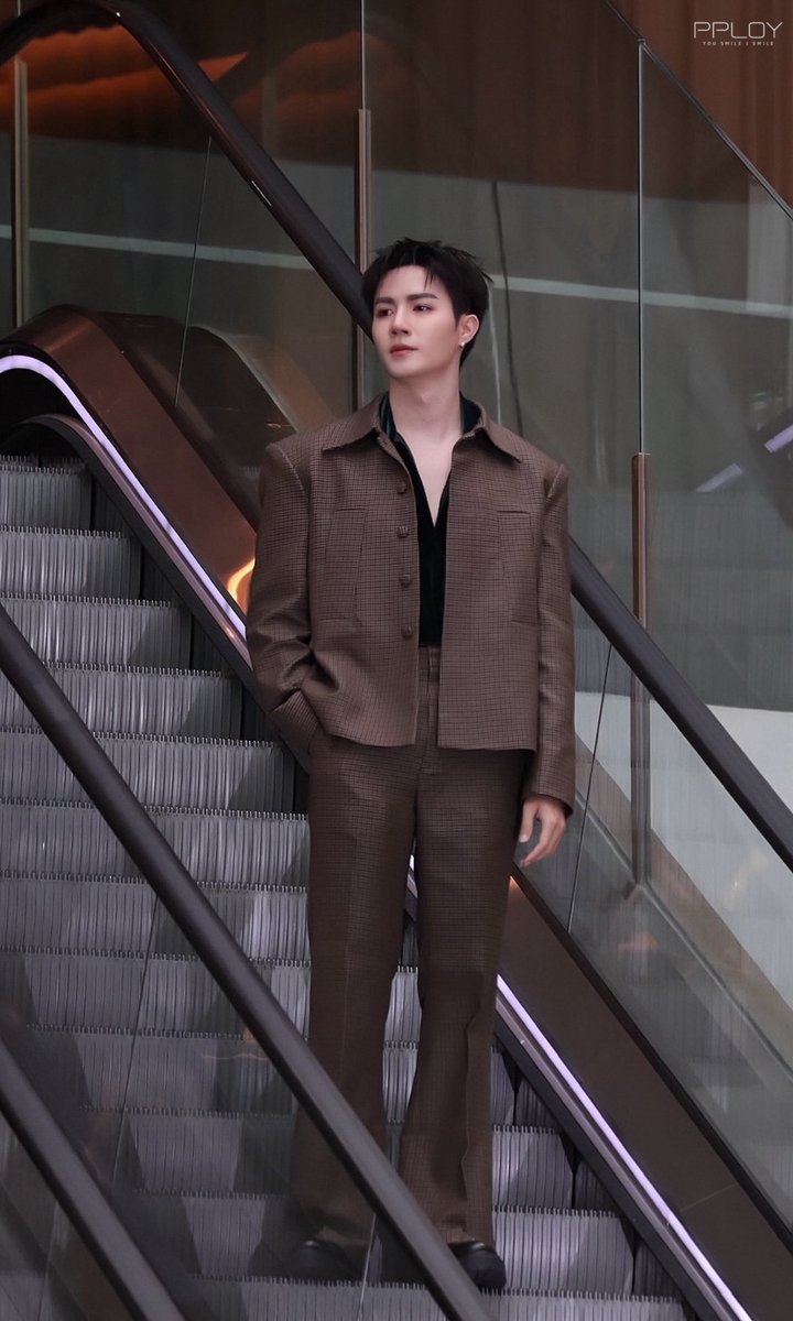SirilukPts's tweet photo. หล่อลอยมาเลย

ZEENUNEW X WATSONS 30TH

@zee_pruk 
#WatsonsxZeeNunew 
#30thanniversarywatsonsth
#ZeeNuNew #ZeePruk https://t.co/4PsrAGhvcB