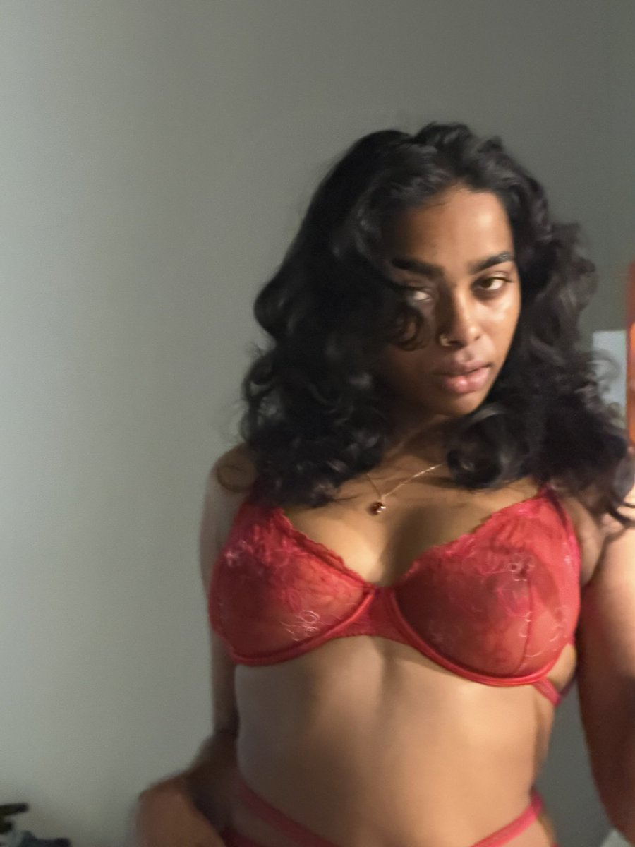 kaliastraa's tweet photo. Red❤️ is my new favorite color. https://t.co/2YwXvSGwbj