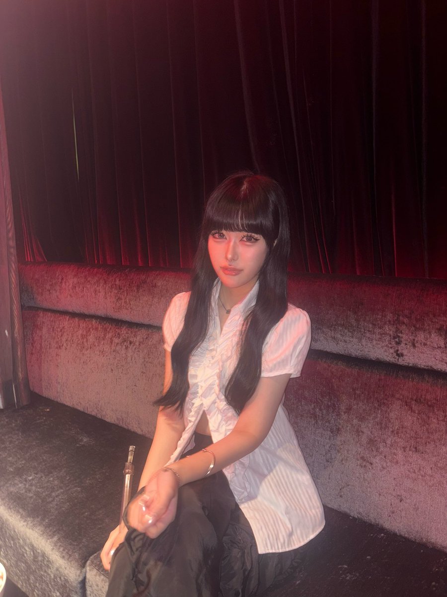 idontcrychan's tweet photo. あかい https://t.co/uxbz1Le4jY