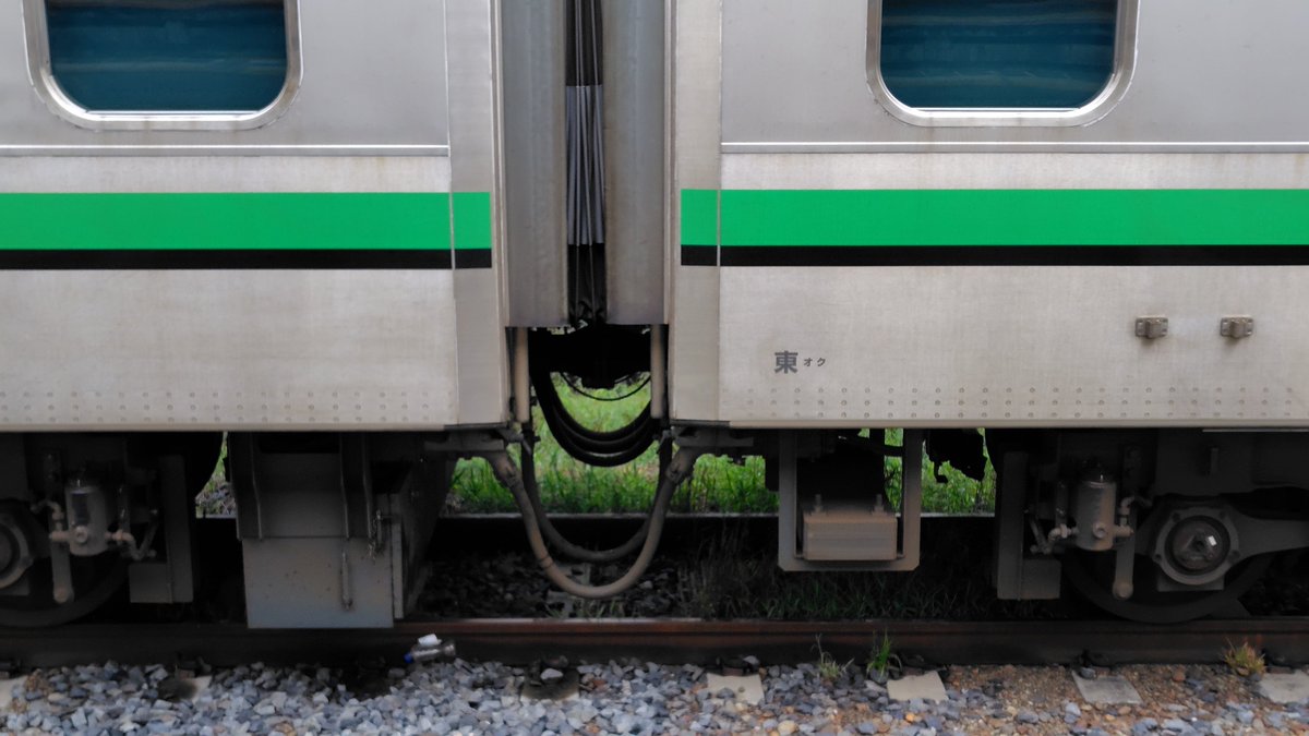 Tori71_6854's tweet photo. ここだけ見たら通勤電車に見える https://t.co/dgyfVLEJ2R