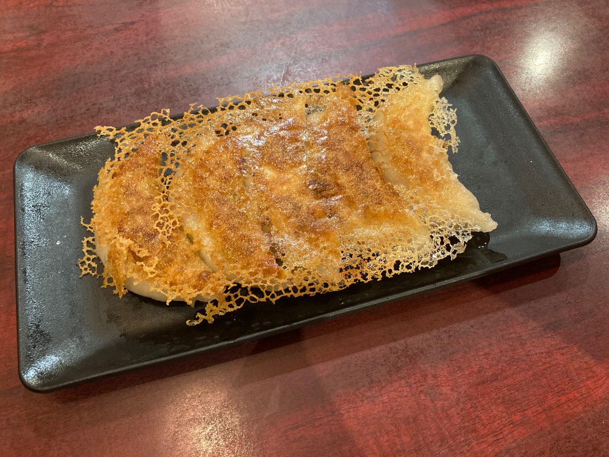 Adol1993's tweet photo. ✨🌻🌃🆒🍜🥟🍚 https://t.co/XFuo5YvDeF