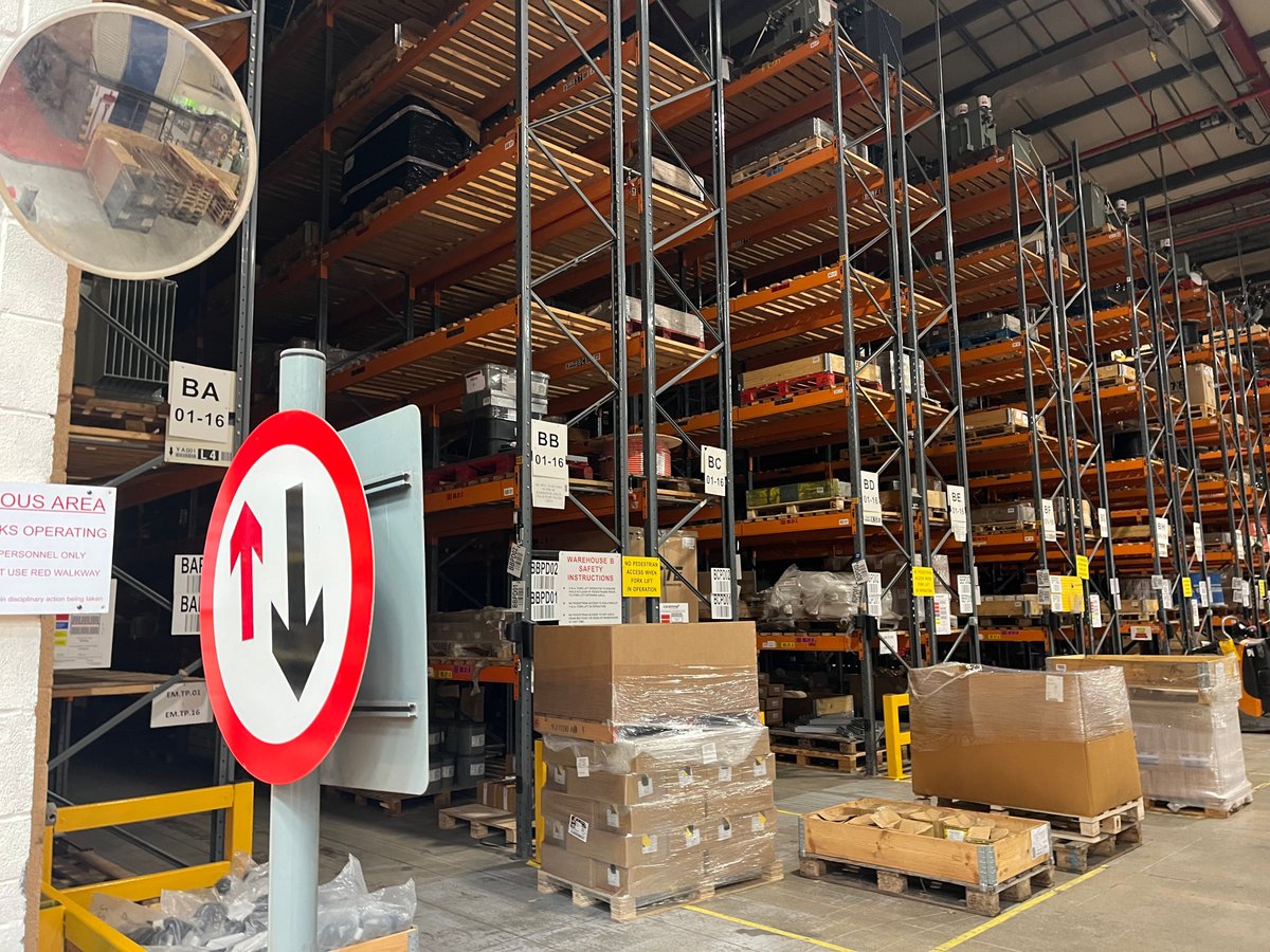 ciltuk's tweet photo. On Tuesday 25 August, our CEO Helen Hardy, alongside our Head of Workforce Capability and our new Director of Membership &amp; Communities, visited an SSE site in Thatcham for a logistics operations showcase.

#supplychain #logistics #capability #sustainability https://t.co/dIaNHV6Jp8