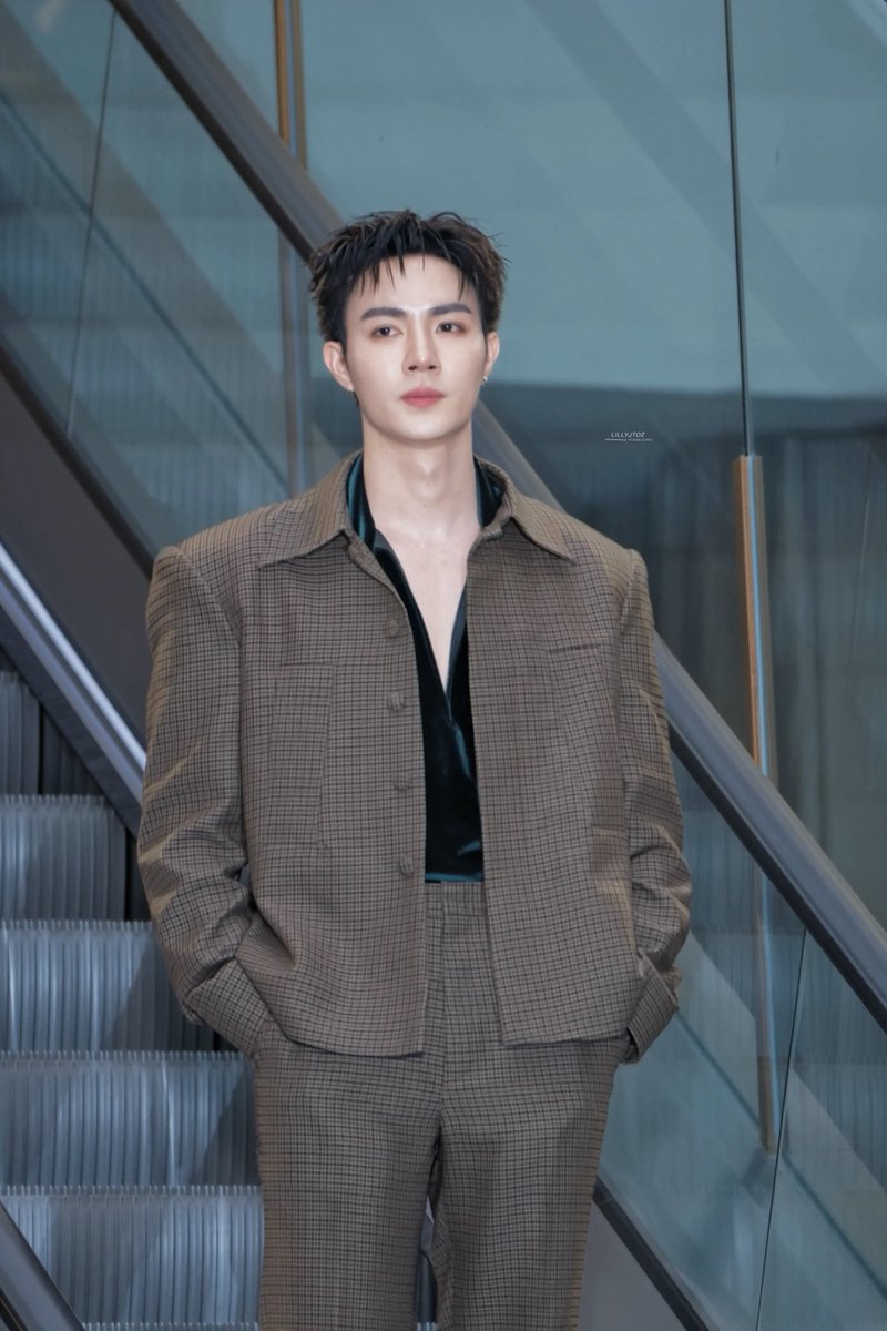lillyJtoZ's tweet photo. พ่อมา 🔥

@zee_pruk #ZeePruk #ZeeNuNew

ZEENUNEW X WATSONS 30TH
#WatsonsxZeeNunew https://t.co/MHwn3q25M0