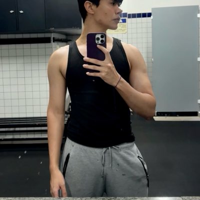 Kaimk20's tweet photo. #NovaFotoDePerfil https://t.co/1vMJdvenn2
