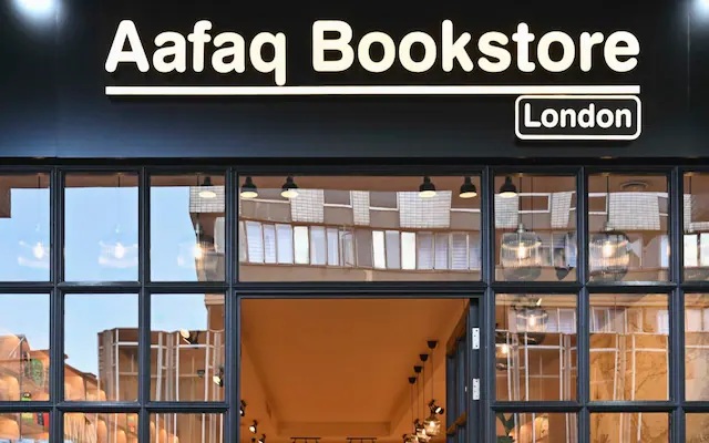 HandD_Magazine's tweet photo. A bookshop on Edgware Road, London, has been targeted by Jewish campaigners after putting an Arabic edition of Mein Kampf on display. The Aafaq Bookstore is part of a Kuwaiti business that recently  established a London branch. Its Edgware Road location - https://t.co/KZCRZPwmxz https://t.co/nNQbfMHJ7m