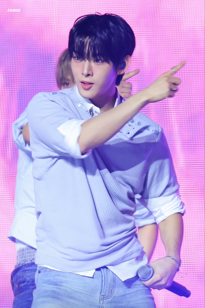 jadie_046's tweet photo. 260827 KWDA

#STEVEN #스티븐 #AHOF #아홉 https://t.co/k3XxI0Lx1y