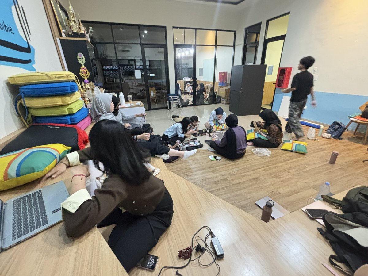 keliidumpss's tweet photo. akhirnya rabir offline 🥺🥺 kgn my ppls my fam asyikkk https://t.co/SXWt8oScUj