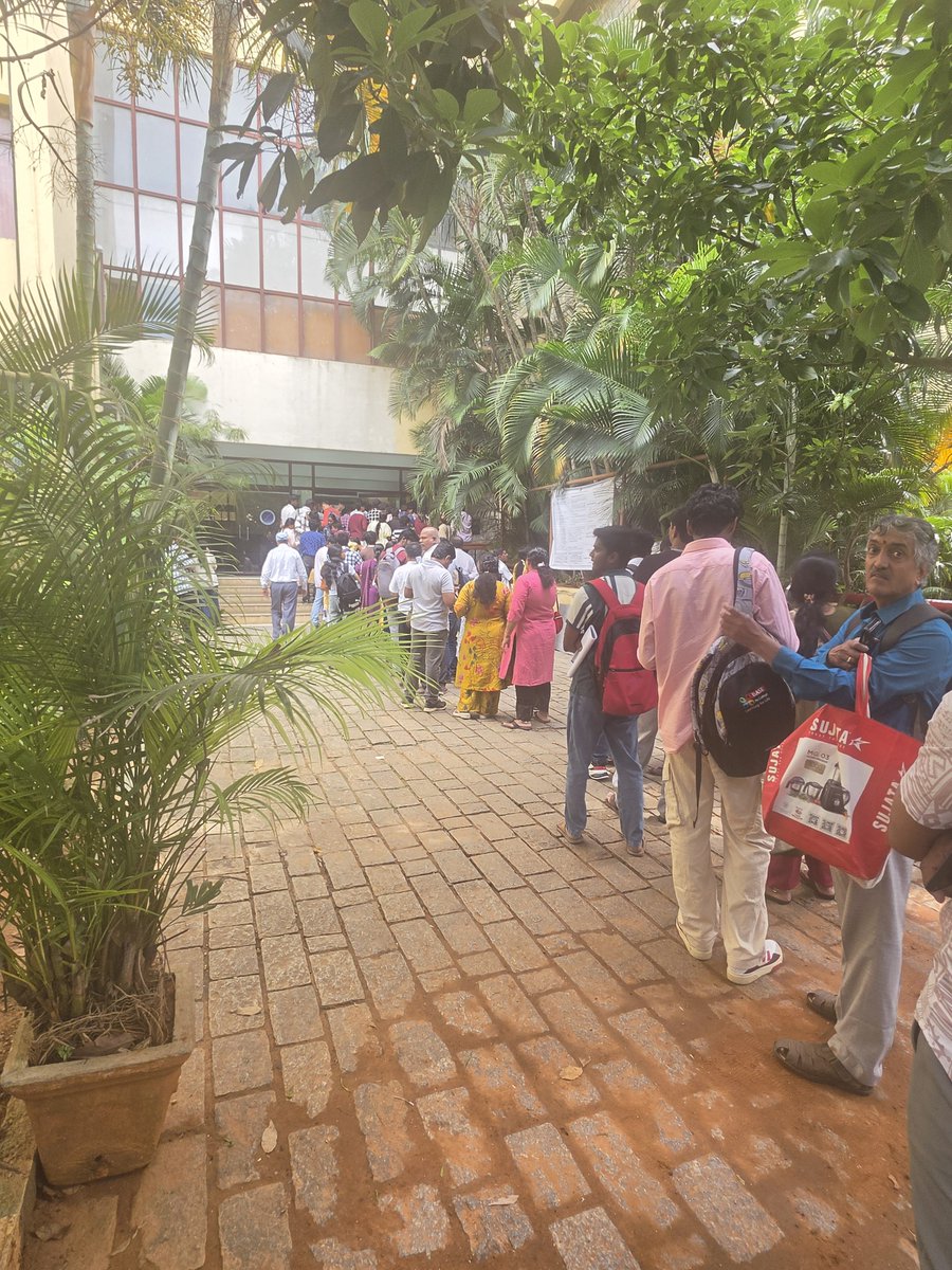 maddyssss's tweet photo. @KEA_karnataka @DTE_Karnataka @drmcsudhakar @BMSCE_1946 @DKShivakumar https://t.co/SMxQEzn8X5