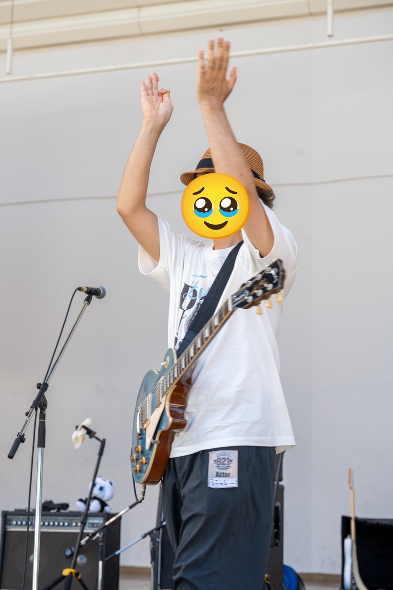 BREEz06351641's tweet photo. 8月21日、大阪城野外音楽堂
SCANDAL ANNIVERSARY FAN SESSION
運営さま、機材貸して頂いた方々、演奏ご一緒して頂いた方々、あらためてありがとうございました🙇
観てた皆んなも盛り上げ最高な方々でした😆
テイクミーアウト
AMDKJ
どちらもAメロ手を叩こう!曲でした 笑
#session821 @scandalsession https://t.co/gZStgdRdwT
