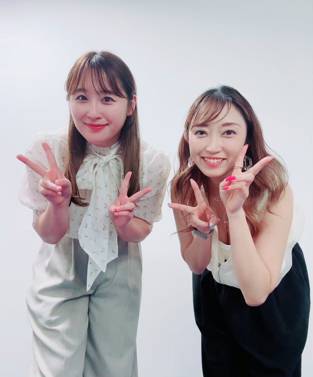 SOUNDSPLASH775's tweet photo. 8/28金曜日ちょい長SOUND SPLASH　✨

お相手は 上村知世(@tomose_0207)🐟と
かえでらぱん(@kaede_lapin)🐰

メッセージ(サブ)テーマ【　私の心は●●模様　】
好きな人から久しぶりに連絡が来て、心は晴れ模様！
朝から上司に怒られ、帰宅したら子どもにも怒られ……心は雨模様！
やりたいことはあるけど、なかなか一歩踏み出せない。今の心は曇り模様！
念願だった資格に合格！心は虹模様！
夫婦げんかをしてしまって、我が家の心模様は荒れ模様。。。などなど。

メッセージ待ってますｗｗｗ✉
もちろんテーマ以外も大歓迎🎊

📩
https://t.co/6KioLxmBUm

#ss775