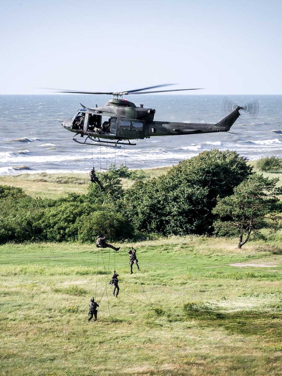 NATO's tweet photo. Nothing like a helicopter rappel to get your adrenaline going 🚁

🇨🇦 Canadian troops supported 🇱🇻 Latvian colleagues with helicopter insertion training during an exercise. By training side by side, we build stronger connections and share valuable operational experience https://t.co/Xc0BzTMhNu