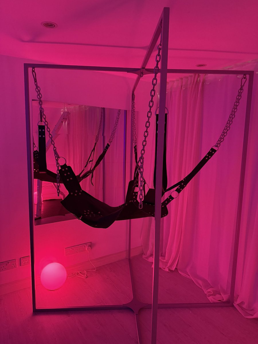 ServePamela's tweet photo. Some new updates to the basement 😇 https://t.co/pWqnxI3bRr