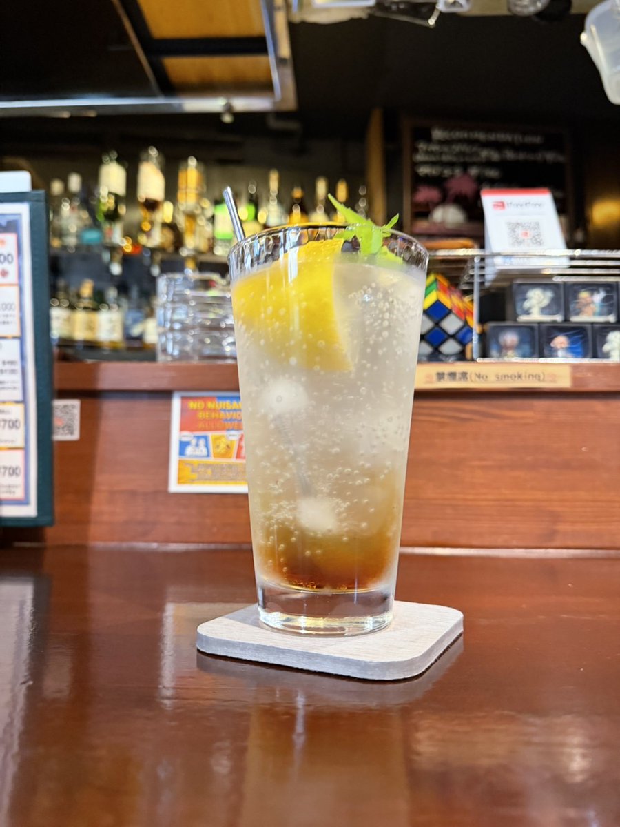 Tender_BAR's tweet photo. 日々の寒暖差が結構ありますね。明日はまた暑くなるそうで。

今夜も皆様の御来店をお待ちしております。
#仙台 #国分町 #国分町通り #ショットバー #バール十扉場 #一人飲み #BAR #ウイスキー #カクテル #カウンター #チャージ無し https://t.co/z7movBuWOd