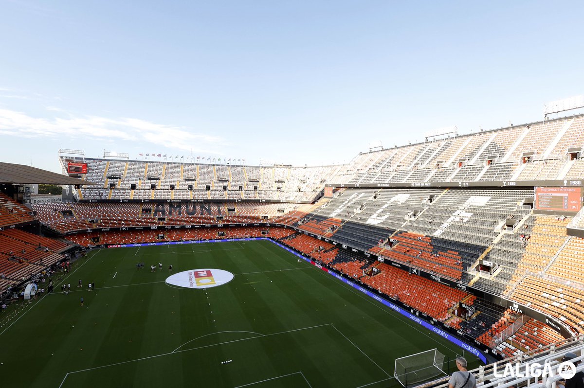 CVAF_Arbitroak's tweet photo. ๐ฒ ARGAZKIAK ๐ฒ
๐ฅ DEBUT en Primera Divisiรณn ๐ฅ
๐#LALIGAEASPORTS @LaLiga
โ๏ธ @valenciacf - @RealBetis
๐จโโ๏ธ Jon Ander Gonzรกlez
๐ธ La Liga
#EFAB #CVAF #Euskadi https://t.co/S0FMd4jwoP