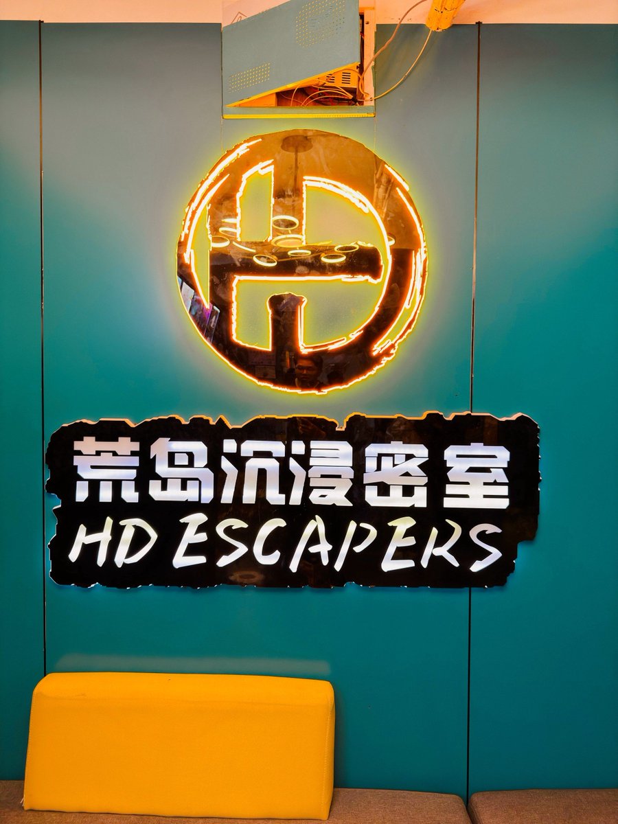 alore312457's tweet photo. Just escaped a 60-minute locked room puzzle! Outsmarted hidden clues and escaped right before time ran out—total adrenaline rush, 10/10 would do again! https://t.co/uvnD962POm