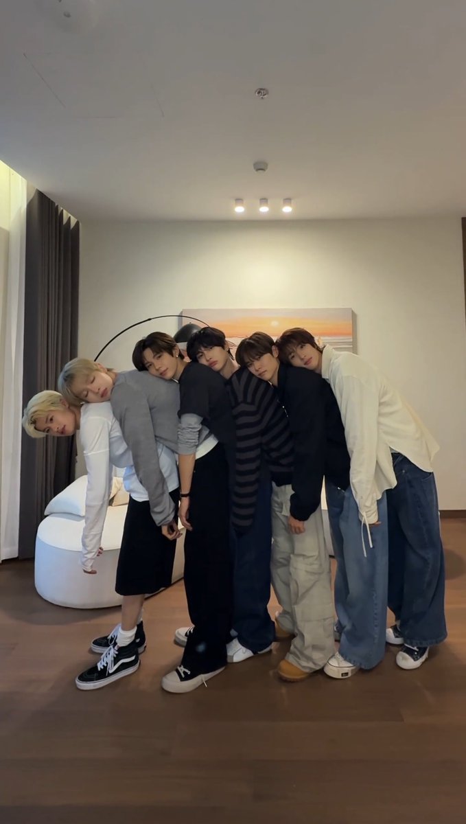 mepuppieyou's tweet photo. วันๆของน้องข้าว ติ๊งกะต๊อง 555555555 https://t.co/R7BtyERMb2
