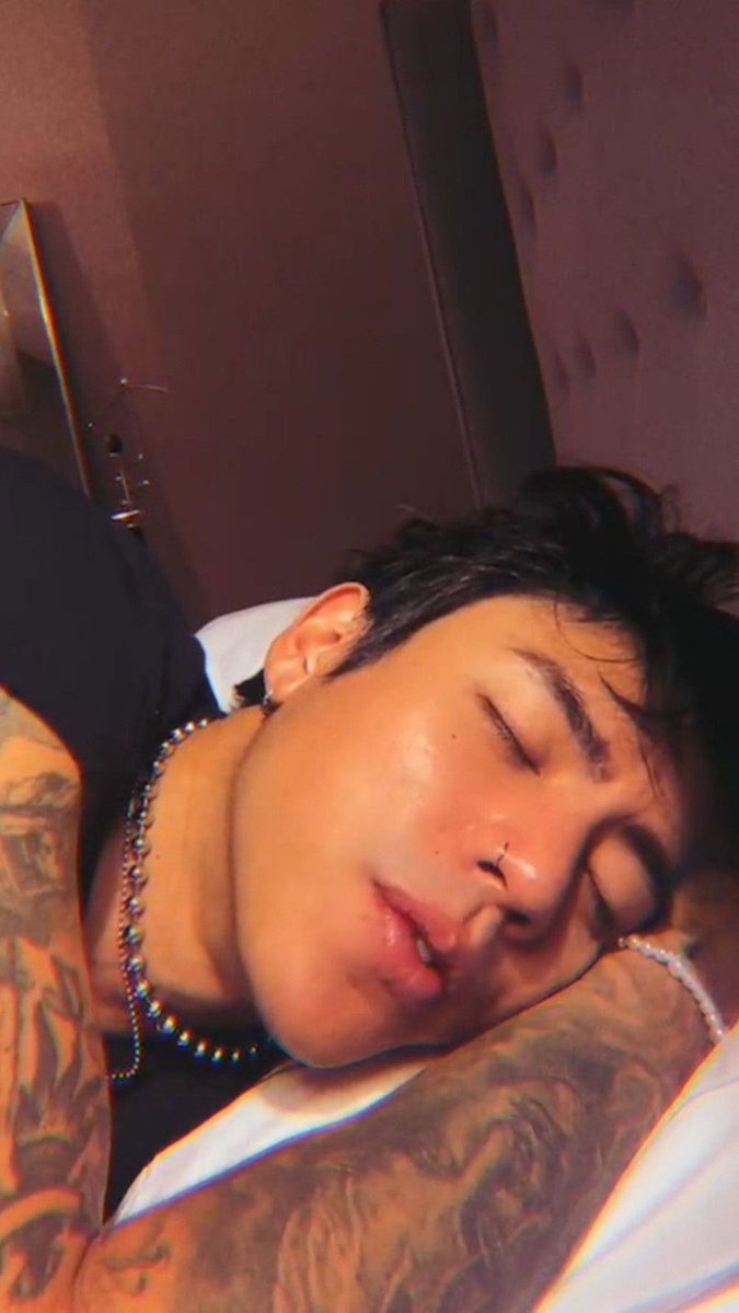 Baraomyu's tweet photo. Taking a little time to slow down, rest, and focus on healing. Hopefully, this feeling passes soon and my energy comes back stronger.

For now, I’m choosing rest over everything else. See you when I’m feeling better. 🤍 https://t.co/abA0X5BVO8