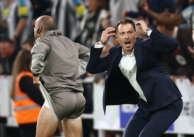 cam_nufc's tweet photo. 😭😭😭 https://t.co/ymtJ7cwtxV