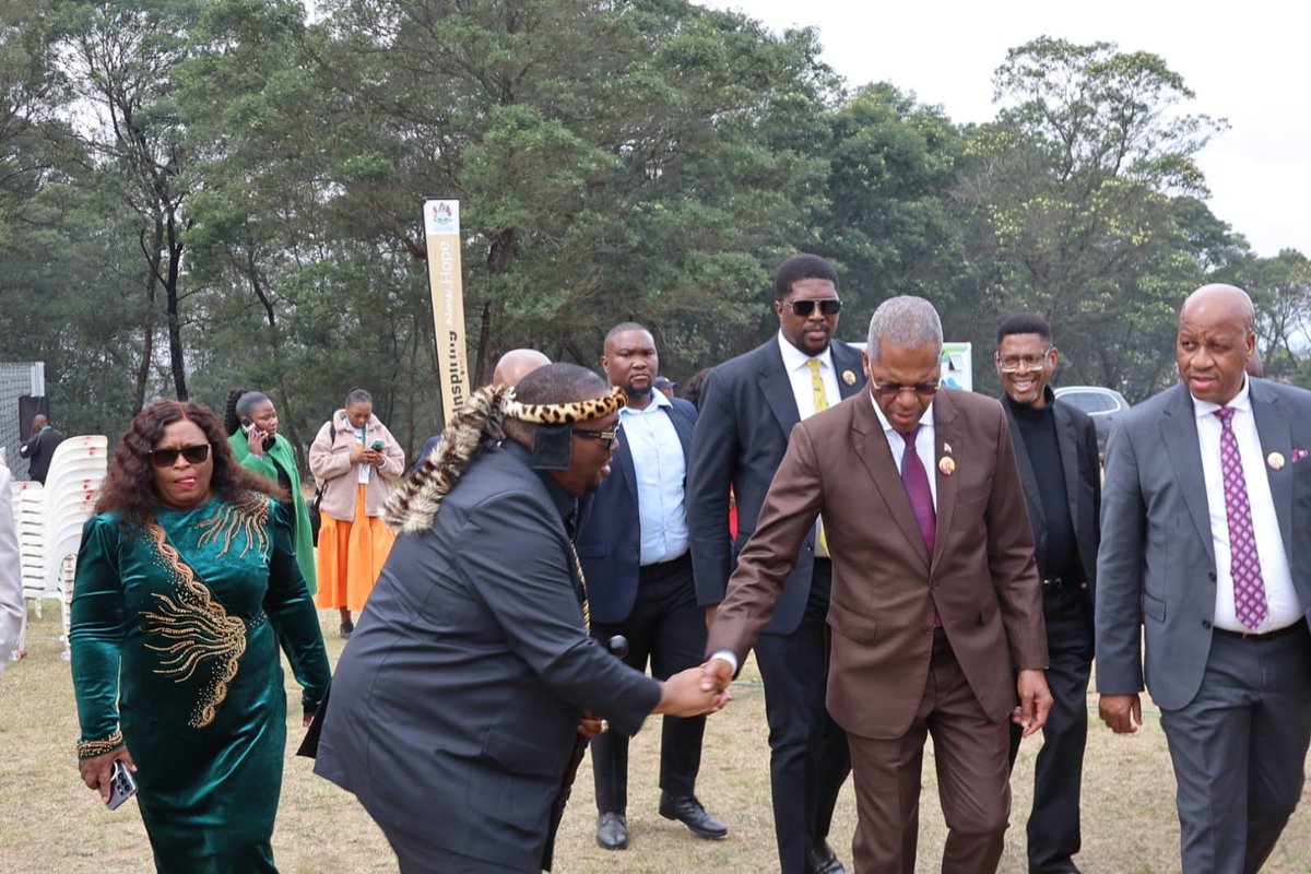 kzncogta's tweet photo. PRINCE MANGOSUTHU BUTHELEZI DAY:

KwaZulu-Natal MEC for Cooperative Governance and Traditional Affairs, Rev. Thulasizwe Buthelezi joined hundreds of people including amabutho and izintombi at KwaPhindangene Palace in Nkonjeni, Ulundi. 
#KZNCOGTA https://t.co/72YivtBuJ3