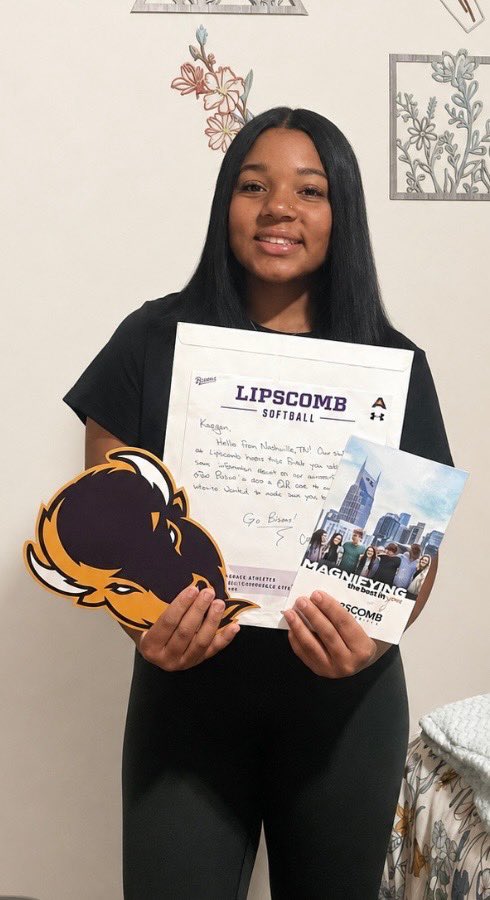 KaeganMccann's tweet photo. Beyond grateful for the love from @LipscombSB coaching staff! 💜💛 See you on 9/13 🥎 #softballrecruiting #2028 #uncommitted https://t.co/tZNE1gcEBE
