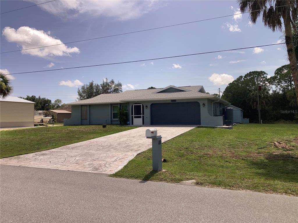 SavvyRealtor_1's tweet photo. Don't miss a chance to see a beautiful property! Join us for an open house in Charlotte County .
- Savannah  Zarris #3368631 with Sellstate Vision Realty
- Contact me at 941.807.4304 https://t.co/7GisAFzBGW