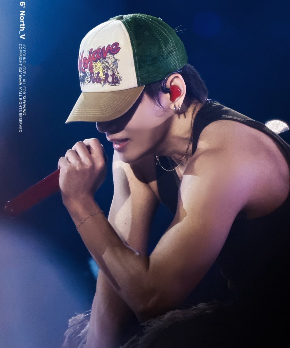 7withluv__'s tweet photo. damn these arms.. I'm gonna chew my fvcking phone now.. https://t.co/XasS2YkbCo