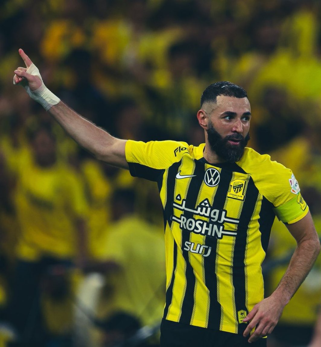 football_li5's tweet photo. 🚨🚨🚨🚨🚨 عاجل — سعودي سبورت:

كريم بنزيما يرغب العودة إلى نادي الإتحاد

🤯 https://t.co/WzZ5joCLVj