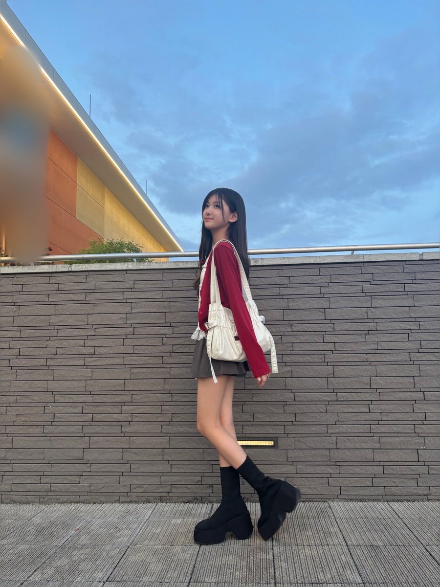 rimu__momose's tweet photo. 身長が1年で7cm伸びたよ🦒
あと5cmは伸ばしたい！

#中学1年生
#13歳 https://t.co/tIW9tk18Q1