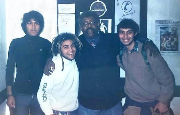 MusicayFotos's tweet photo. Fun People y Rubén Rada, año 2000. https://t.co/dyWrTxIymt