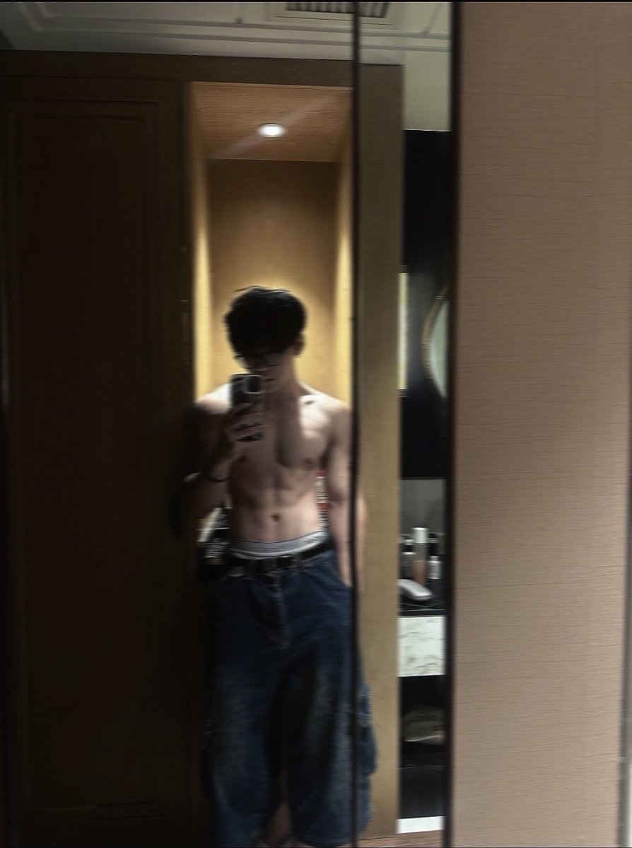 hurthevv's tweet photo. 老照片 https://t.co/7gN4HfTpgp