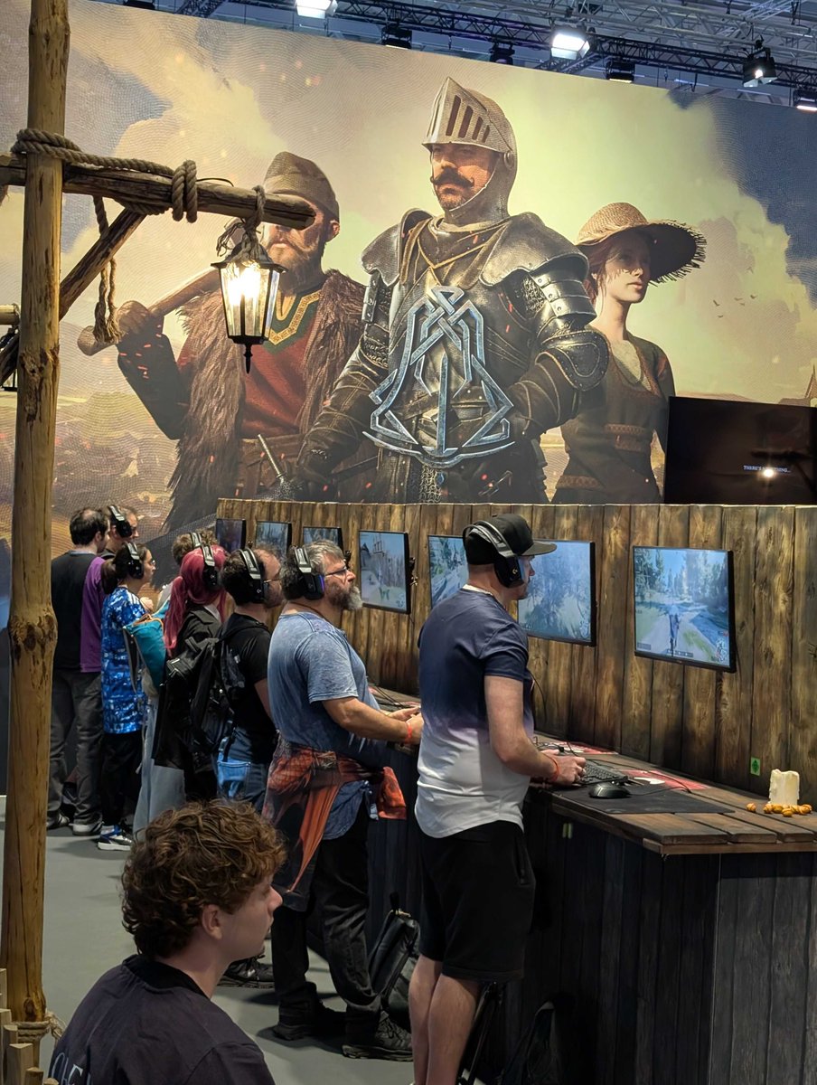 BellwrightGame's tweet photo. #gamescom is in full swing and people are lining up to play #Bellwright. Make sure to stop by our booth at hall 8.1 for some awesome BW themed prizes! https://t.co/Cn7aEIaQ4h