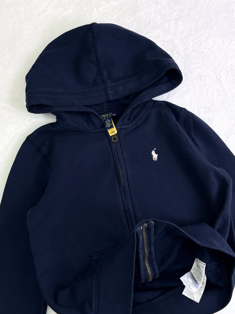ladycardyy's tweet photo. POLO RALPH LAUREN
🫐 1,020.-

อก 34-38 ยาว 19
สีกรม ปักม้าชมพู rare มาก น่ารักม้ากก ผ้าใหม่ม้ากก ป้ายสแกน❗️ขอสาวๆอกเล้กงับ ใส่เข้ารูปพอดีตัว https://t.co/xMWmt9dSF6