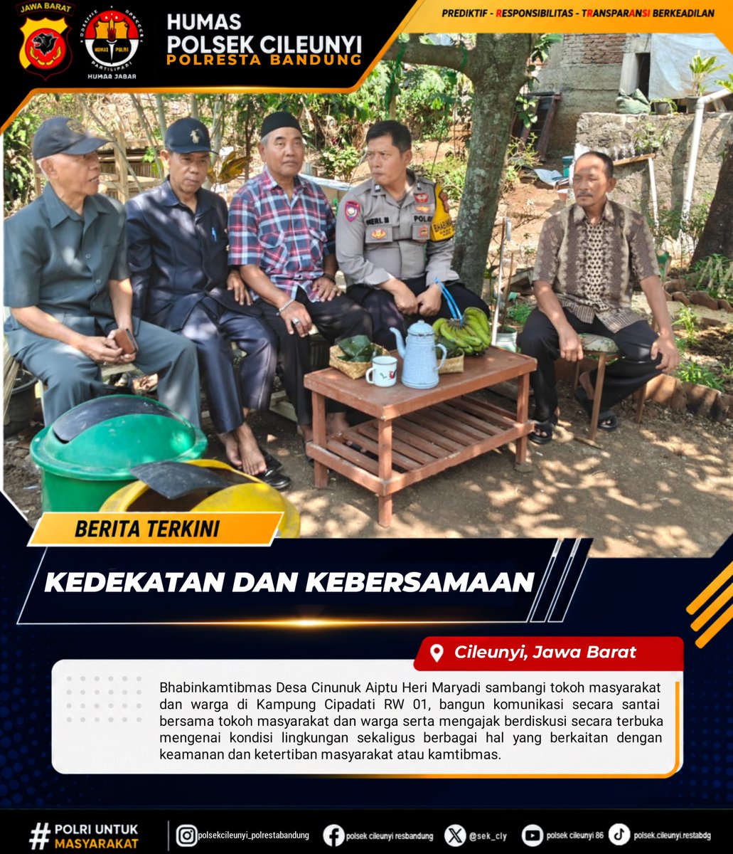 Sek_Cly's tweet photo. Bhabinkamtibmas Desa Cinunuk Duduk Bareng Warga, Serap Informasi Kamtibmas Lewat Bincang Santai

Cileunyi — Membangun keamanan dan ketertiban masyarakat tidak selalu harus dilakukan melalui kegiatan formal. Komunikasi sederhana dengan duduk bersama, berbincang santai https://t.co/rnNnJ8LV2u