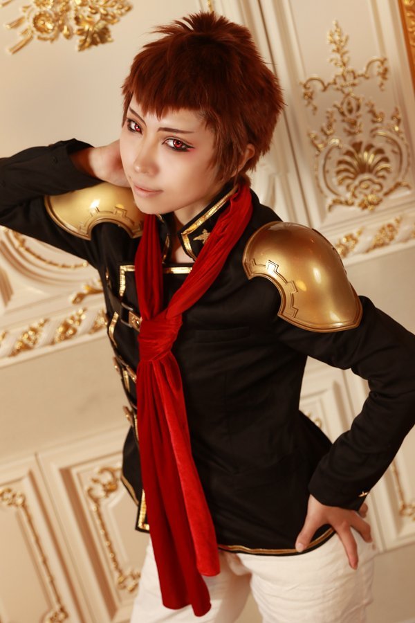 kurage4410's tweet photo. #最近繋がった人は知らないコスプレ 
①同田貫とかエイトとか金獅子姫とかセイバーオルタ
同田貫とエイトはまた出したい https://t.co/wKHssV43dN