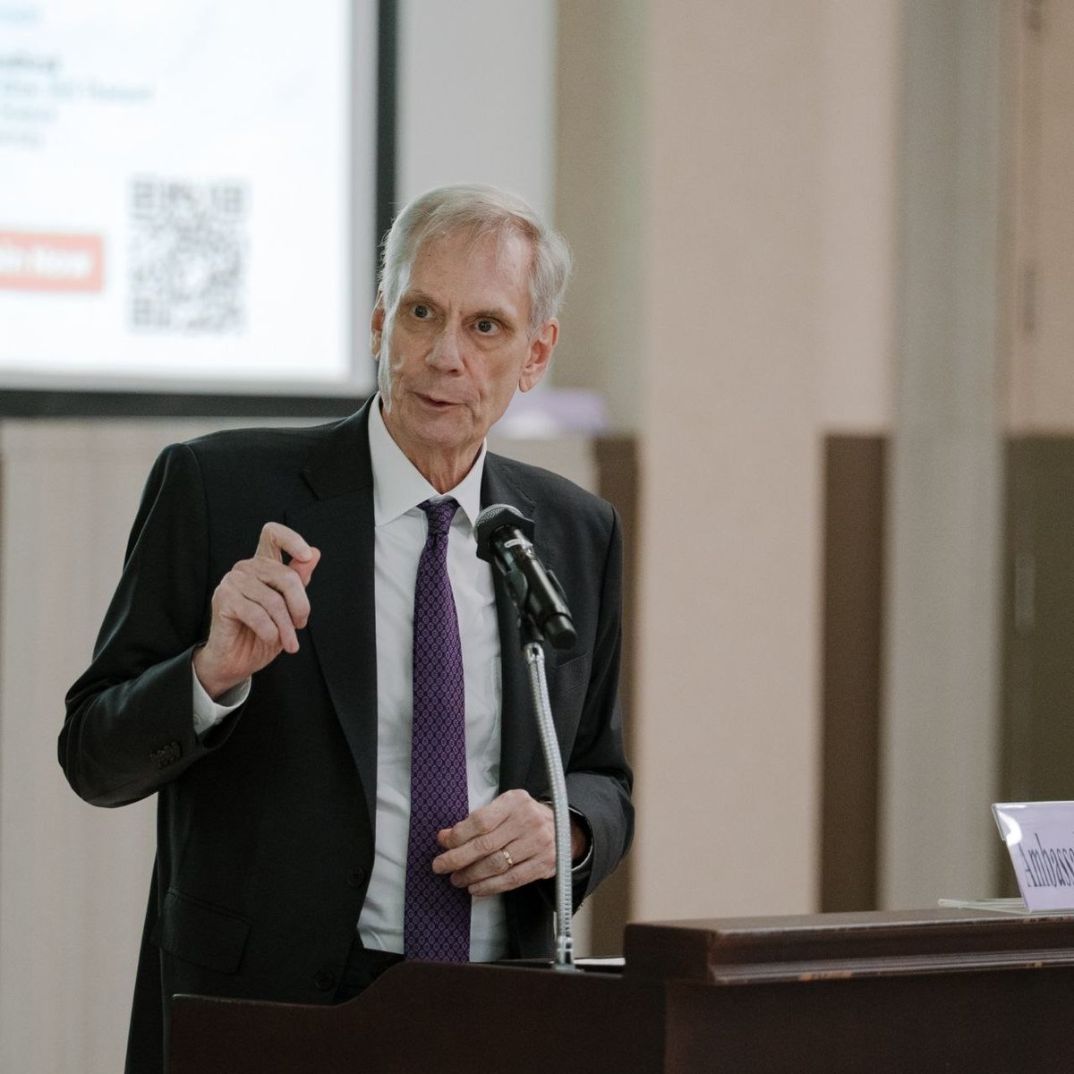 FESinAsia's tweet photo. @IsisThailand at Chulalongkorn University held the Bangkok launch of the book "Geopolitical Conflict in the Wolf World" by @marc_saxer, bringing together diplomats, academics, foreign policy practitioners &amp; students to discuss Southeast Asia’s place in a changing global order. https://t.co/n75Kc5MtrH