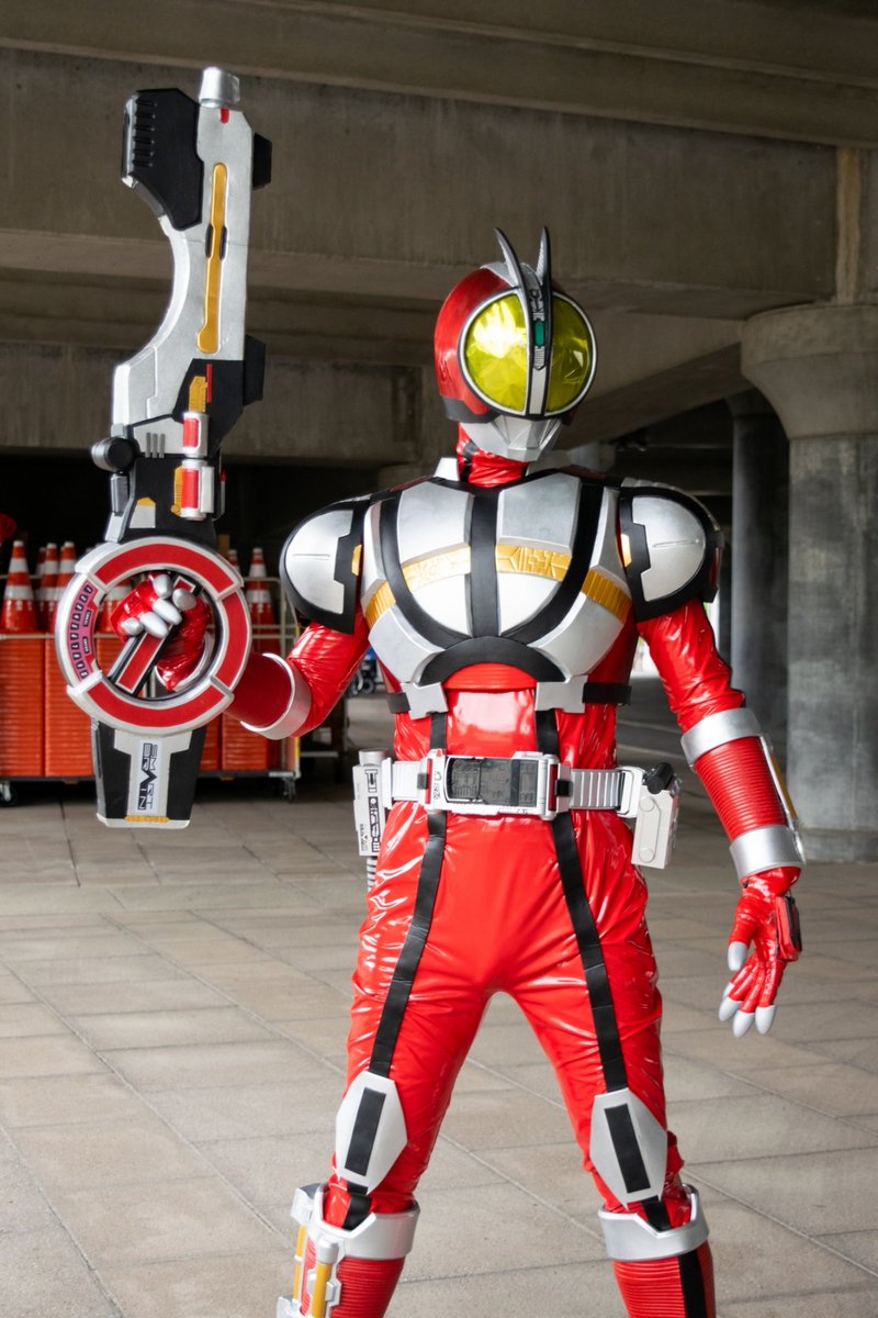 border_less_'s tweet photo. ファイズブラスターは1/1もってるんでぇ…！ https://t.co/WhTZOBbYxA