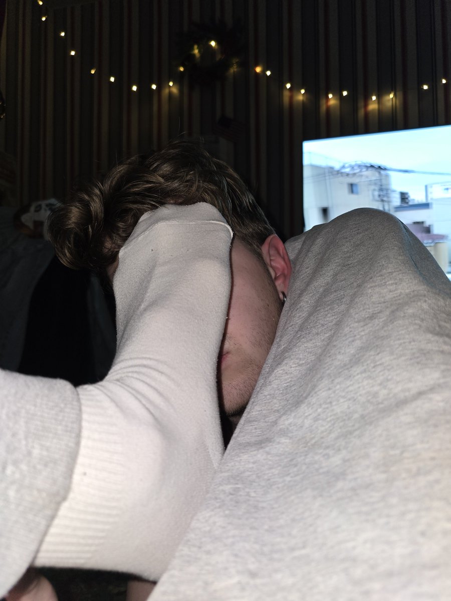 boysocked's tweet photo. I show love to my husband in different ways. This is one of them https://t.co/vV3Ibcxhjs