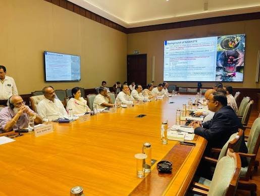 MPsOfIndia's tweet photo. Hon MP Shri @PCMohanMP chaired the meeting of the Standing Committee on Social Justice and Empowerment on Aug 25, where he reviewed the National Action for Mechanized Sanitation Ecosystem (#NAMASTE) with representatives of the Ministry of Social Justice and Empowerment.

@MSJEGOI https://t.co/Eu0F5Ief6t