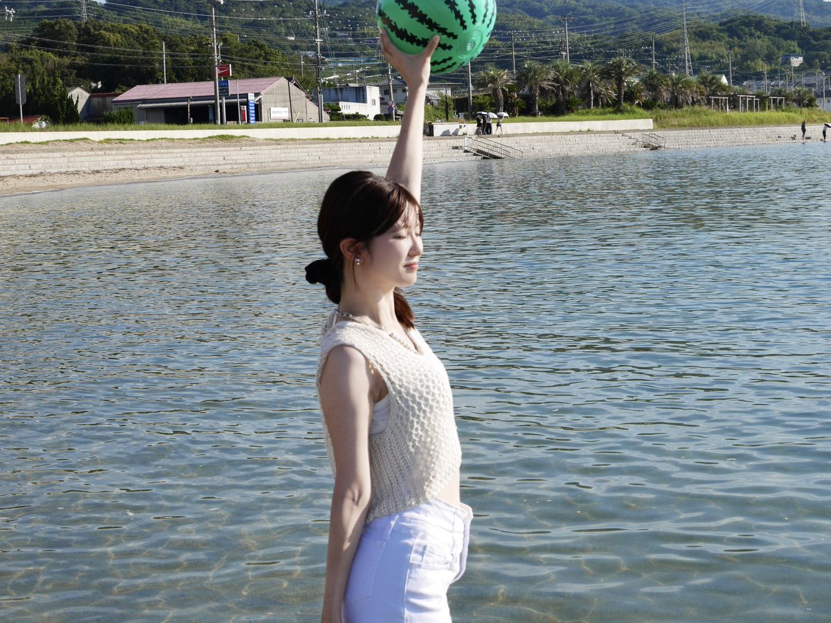 mckg26_miss1's tweet photo. こんばんは🌙
この間、海へ行った時のまた別のお写真を📸🌊
海の匂いや波の音、五感で感じることでデジタルデトックスされました🌱

今日のあいぽちもよろしくお願いします🫧
皆さん、いつも感謝です🤍🐕 ͗ ͗

https://t.co/MNCWlQmUtN https://t.co/v7iFIS73Zp