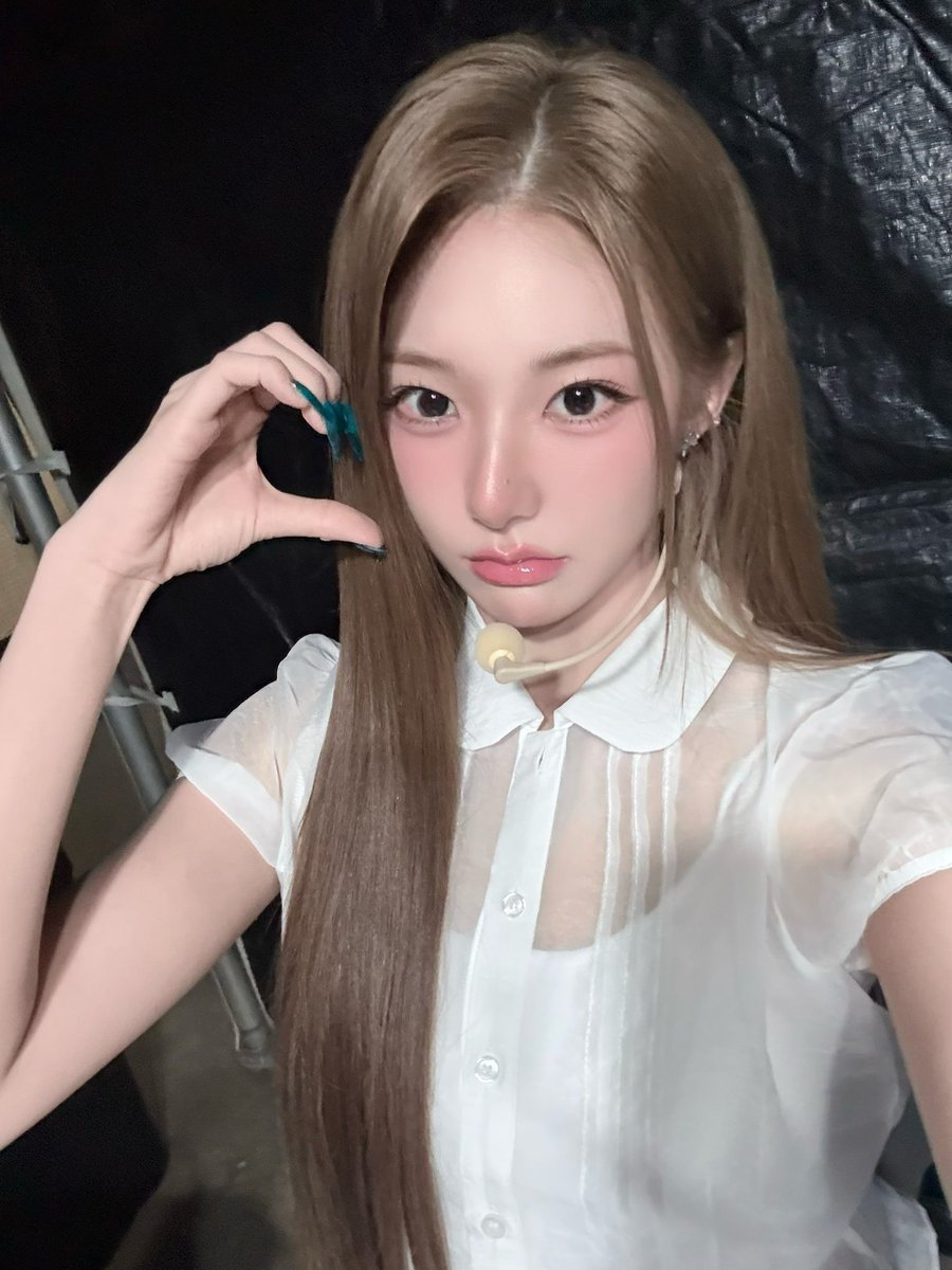 Kittyyyyyyyyya's tweet photo. 260827
머리색 좀더 밝아졌어
#신위 #XINYU #周心语 https://t.co/18F3bVxBjW