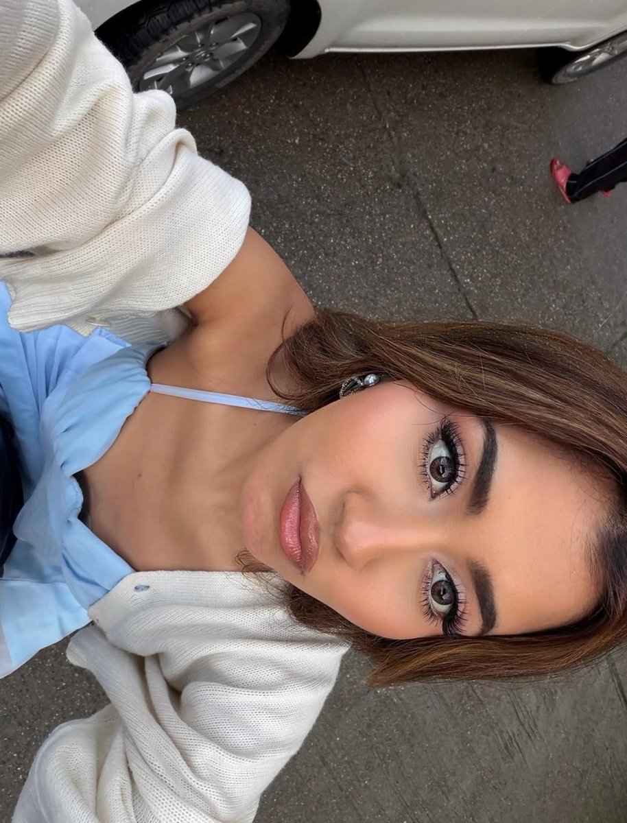 Ginnyrzpa's tweet photo. Facecard 😫😫
1000/10 divaaaaaaaa
#AkankshaChoudhary https://t.co/G1jGel5eS2
