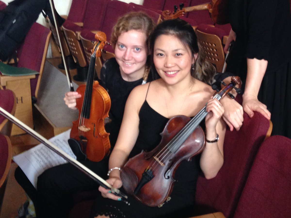 NHSGGC's tweet photo. 🎻 Doctors from NHSGGC are swapping scrubs for sheet music to support @CHASScotland.

Clinicians from QEUH and GRI will join the European Doctors’ Orchestra at Glasgow Royal Concert Hall on 27 Sept.

Read more: https://t.co/tqRNmKTNur https://t.co/GdB9UYPq56