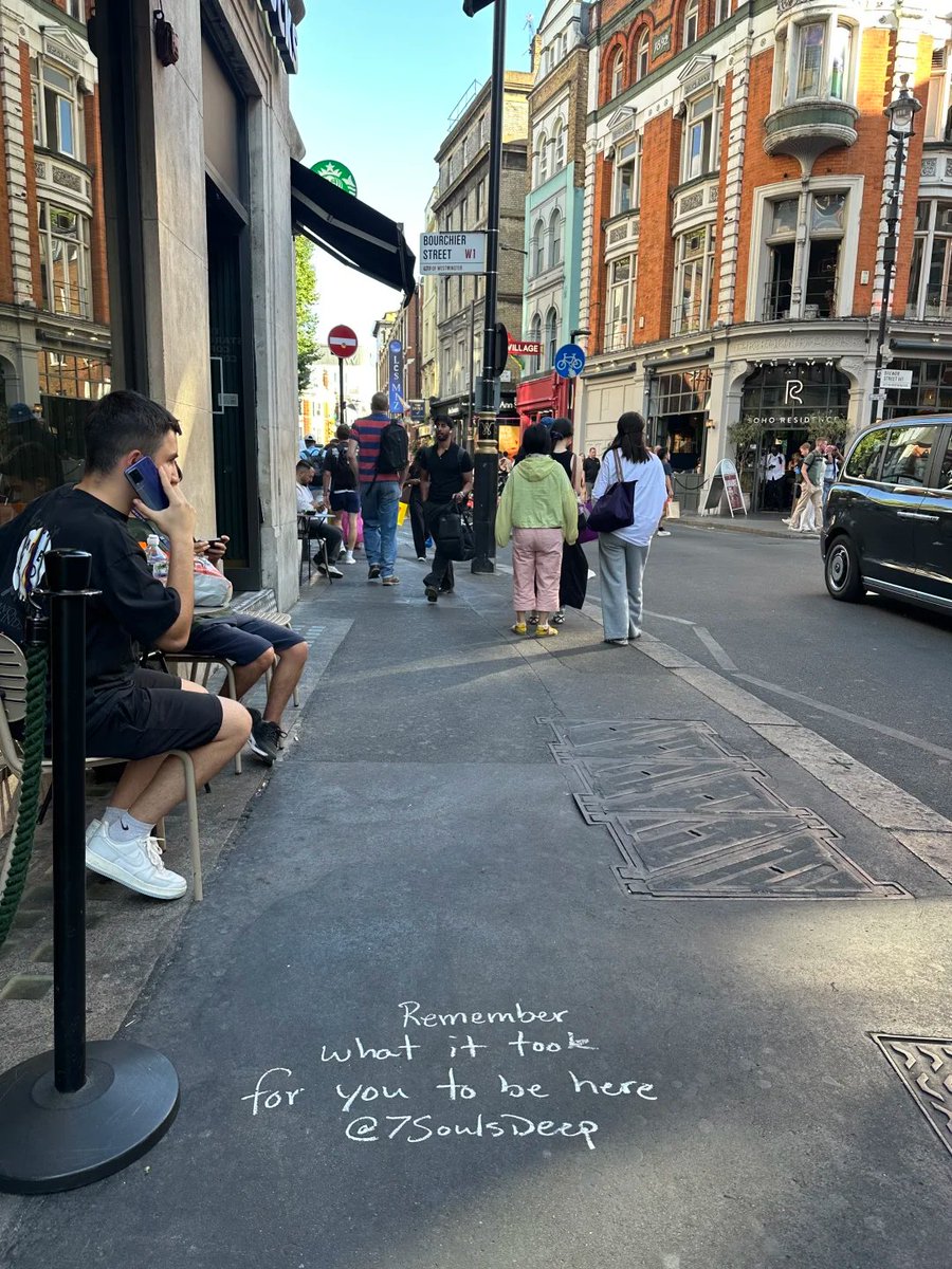 MissWhite168's tweet photo. There are so many interesting people in this world #Human 😆☺️ https://t.co/c0rreWo3sJ
