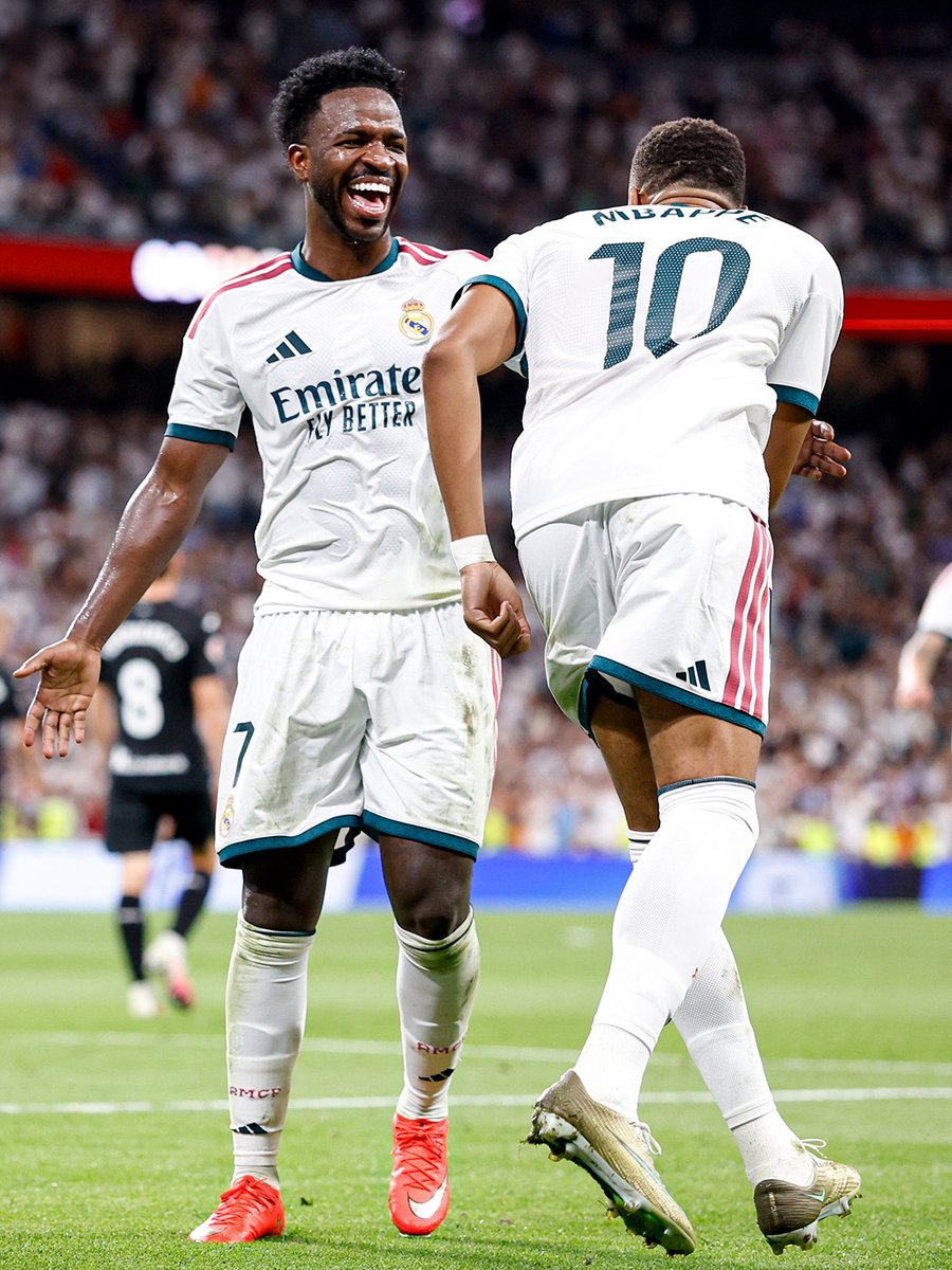 realmadrid's tweet photo. 7️⃣⚽🔟 https://t.co/7mfyk7l2yR