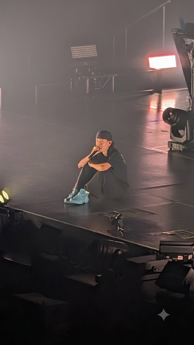 kvi_bba_fc's tweet photo. 🔥 KviBaba 「Shout out to Jesus in YOKOHAMA ARENA」🔥

いよいよFINAL PERFORMANCE‼️
最後に待っているのは、最高すぎるフィナーレ――⚡️

▶︎ 公式生配信
https://t.co/5DjGUfslPL

この瞬間、この熱狂、このステージを絶対に見逃さないで🔥

#kvibaba
#横浜アリーナ
#横アリ https://t.co/U6LuxVusNu