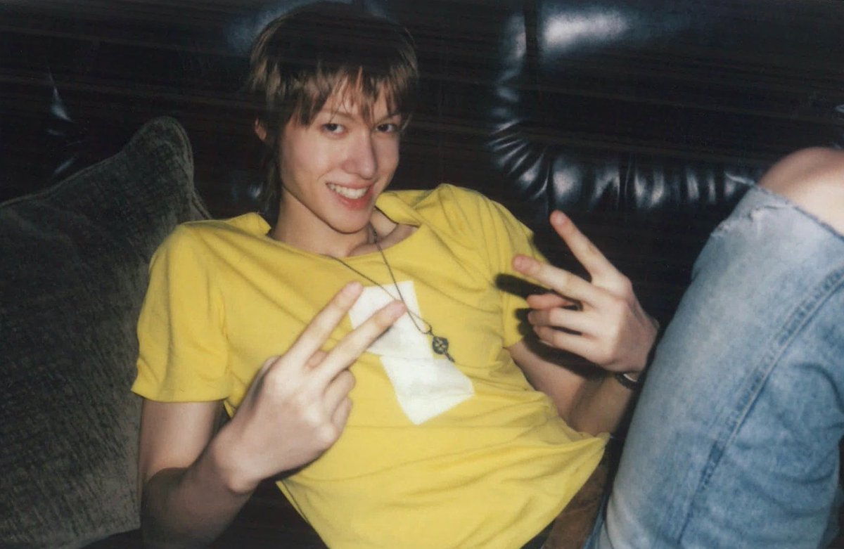 mrtinzip's tweet photo. the kind of pics you’d find flipping through a 2000s photo album

#MARTIN #마틴 https://t.co/5x85jBSlxx
